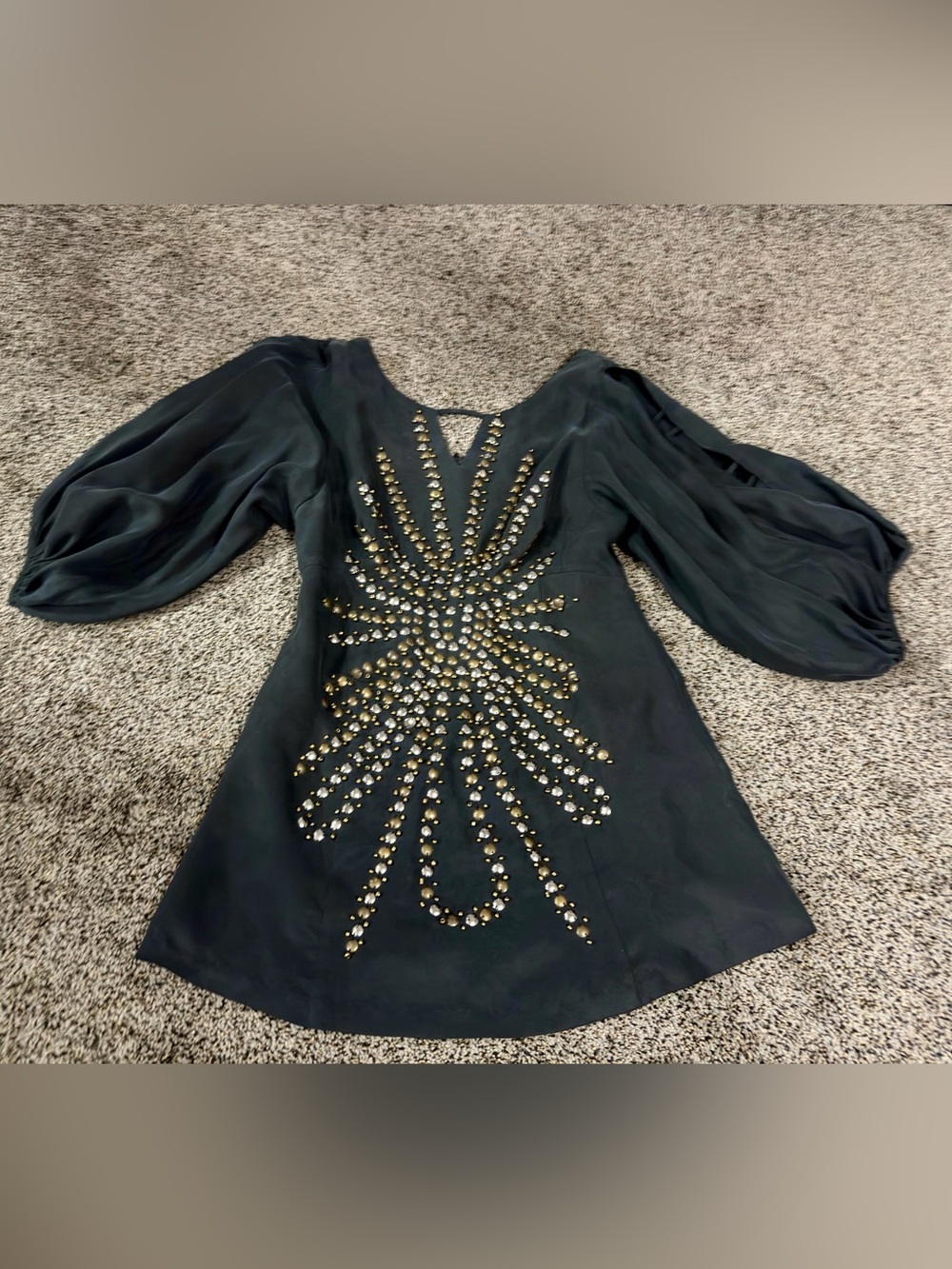 Kenneth Cole Reaction Black V-Neck Blouson Sleeve Top with Gold & Silver Studs
